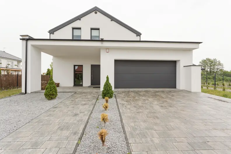 How Long Does a Concrete Driveway Take to Dry in Greensboro, NC How Long Does a Concrete Driveway Take to Dry in Greensboro, NC